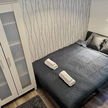 Central Home Apartment In The City Center Eger Exterior foto